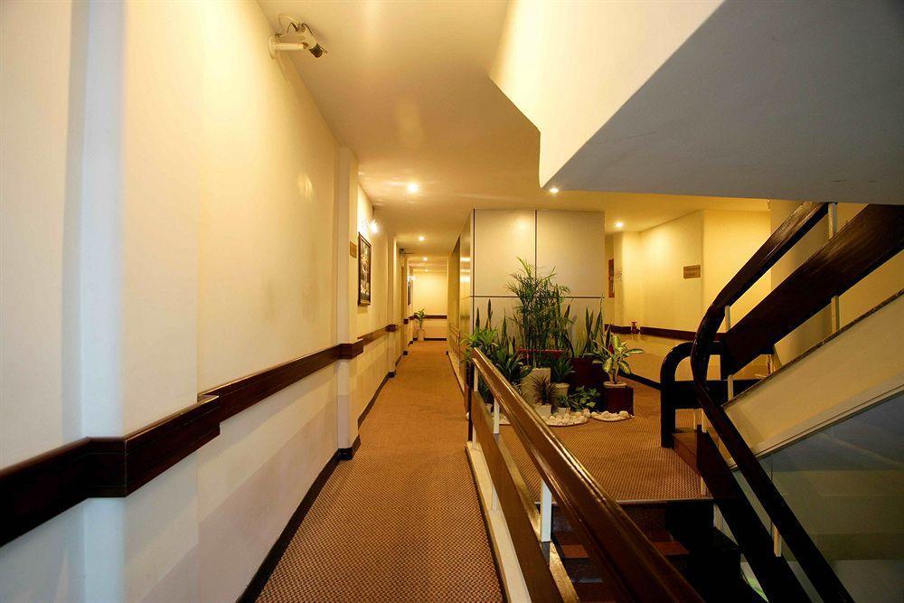Ttc Hotel Deluxe Airport Хошимин Экстерьер фото