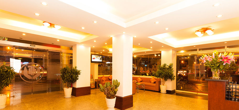 Ttc Hotel Deluxe Airport Хошимин Экстерьер фото